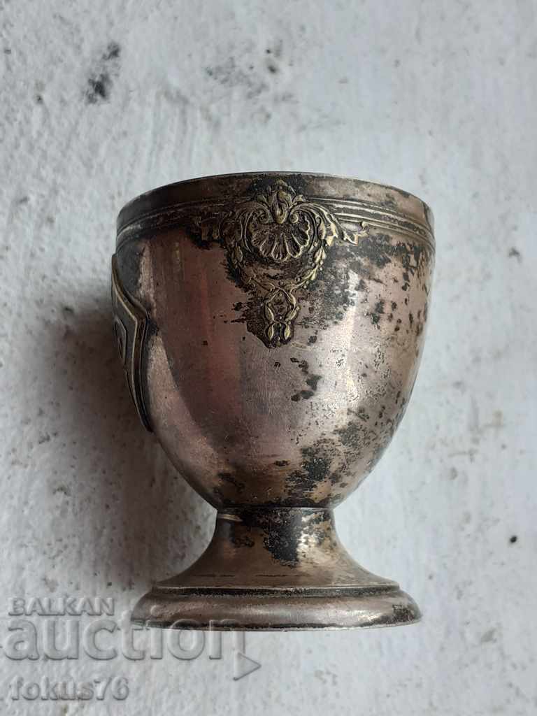 Доставка на Зарф чашка за яйце посребрен с позлата