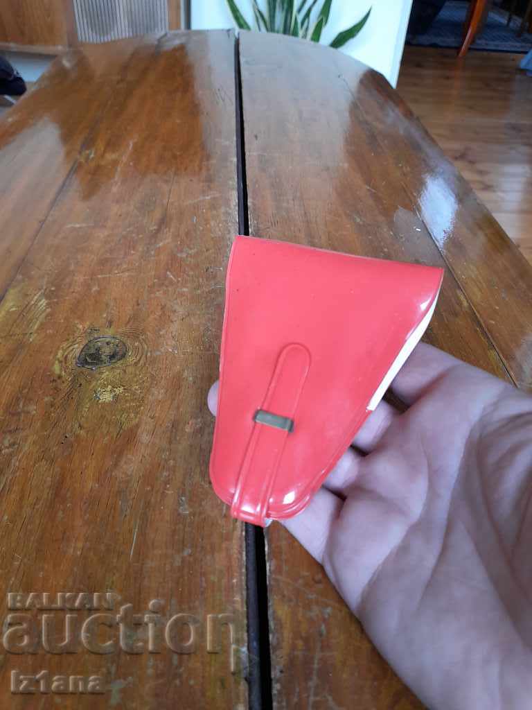 Old ladies nurse with price 10.00 BGN | € 5.11 Old ladies nurse with price 10.00 BGN | € 5.11