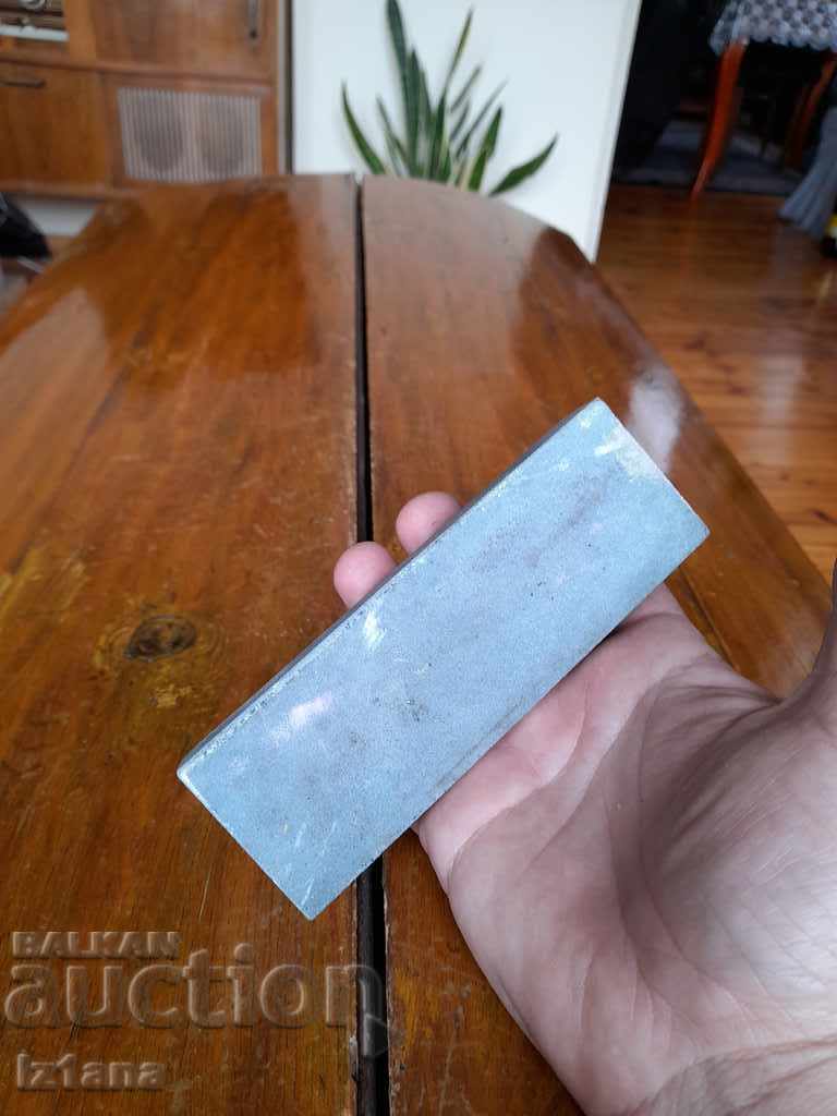 Auction Old grind Auction Old grind