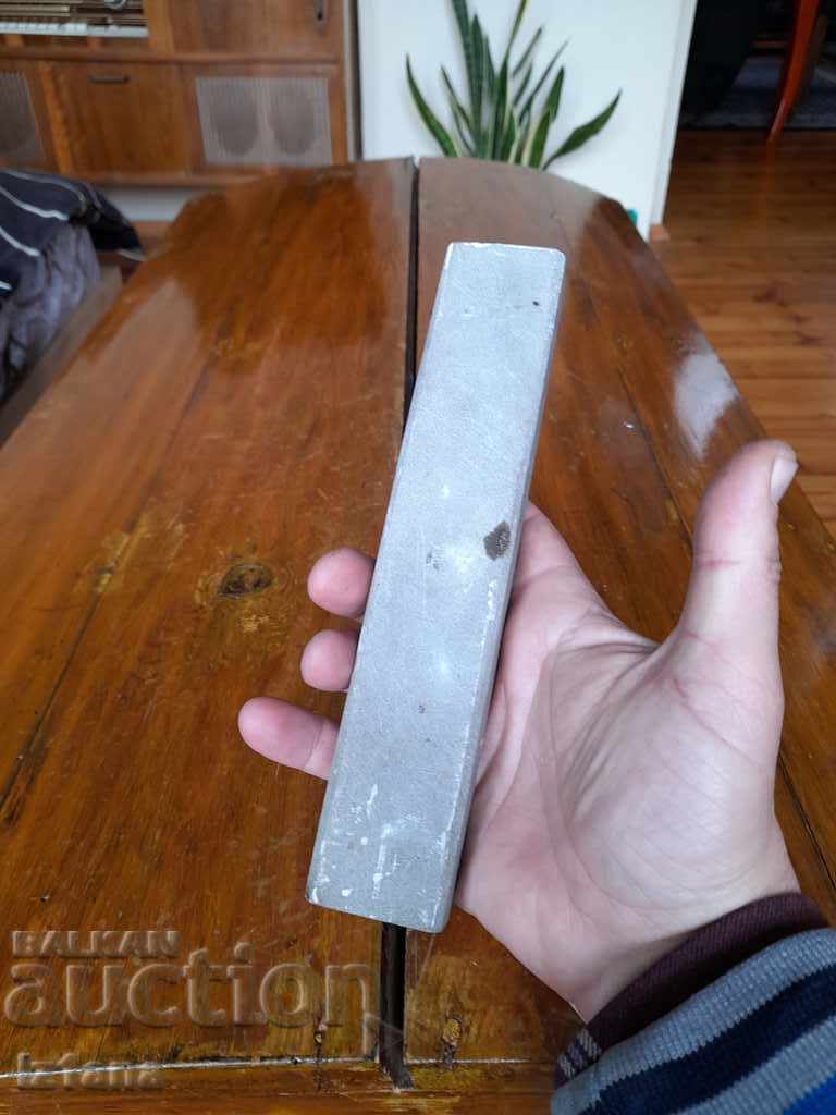 Old grind with price 25.00 BGN | € 12.78 Old grind with price 25.00 BGN | € 12.78