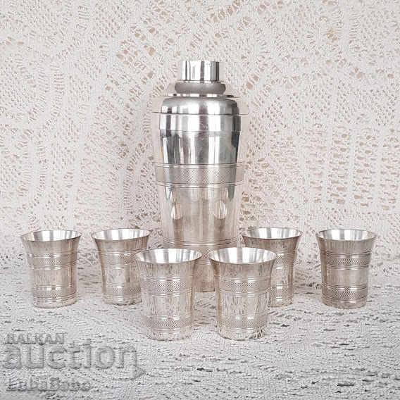 Auction French Art Deco silver-plated cocktail set and tray Auction French Art Deco silver-plated cocktail set and tray