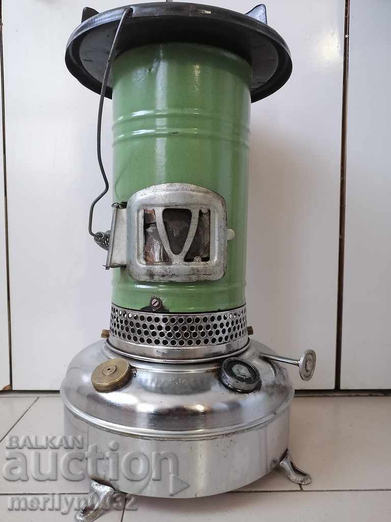 Auction  Old oil stove enamel primus kumbe, fireplace