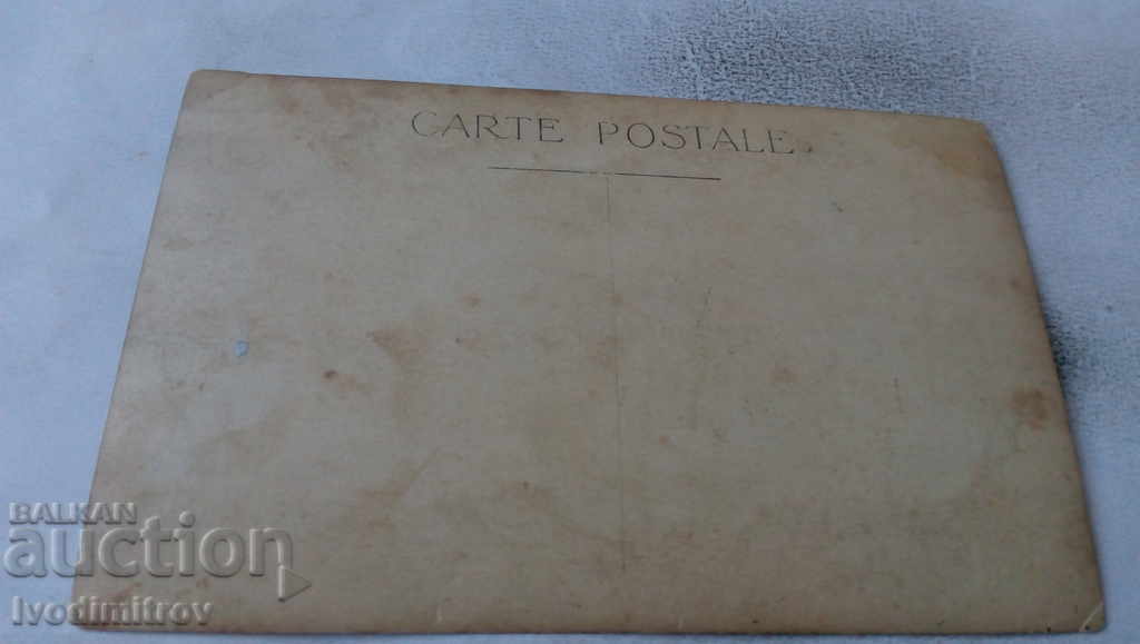 Φωτογραφία Δύο γυναίκες με τιμή € 0.84 | 1.64 BGN