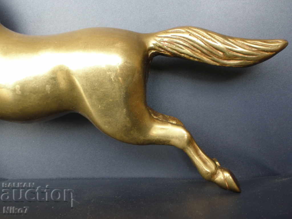 Massive brass horse from a fireplace clock. - 5 Massive brass horse from a fireplace clock. - 5
