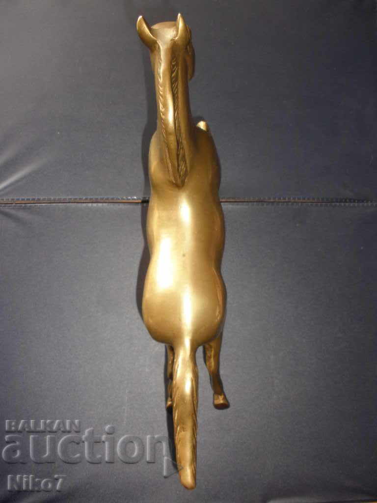 Massive brass horse from a fireplace clock. - 6 Massive brass horse from a fireplace clock. - 6