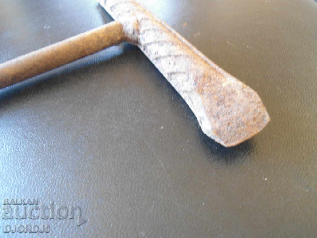 Auction Old hammer, electric, welding Auction Old hammer, electric, welding