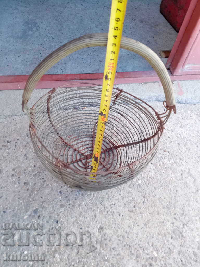 Auction Old shopping basket Auction Old shopping basket