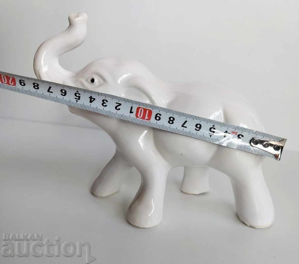 Livrarea STATUA FIGURA ELEFANT ELEFANT CERAMICA SAU PORCELAN Livrarea STATUA FIGURA ELEFANT ELEFANT CERAMICA SAU PORCELAN