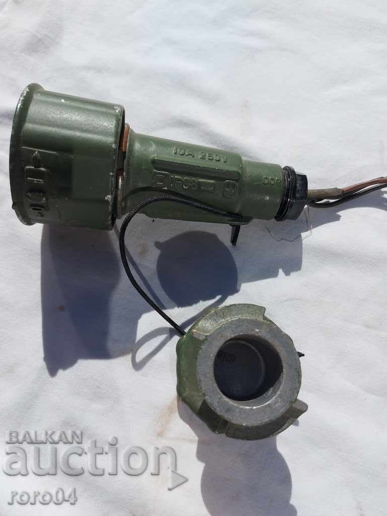 PLUG - ARMY - DDR - 7 PLUG - ARMY - DDR - 7