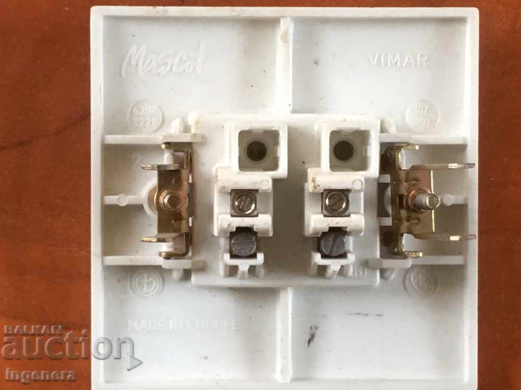 ЕЛЕКТРИЧЕСКИ КЛЮЧ РЕТРО СЕРИЕН с цена 8.00 лв. | € 4.09 ЕЛЕКТРИЧЕСКИ КЛЮЧ РЕТРО СЕРИЕН с цена 8.00 лв. | € 4.09