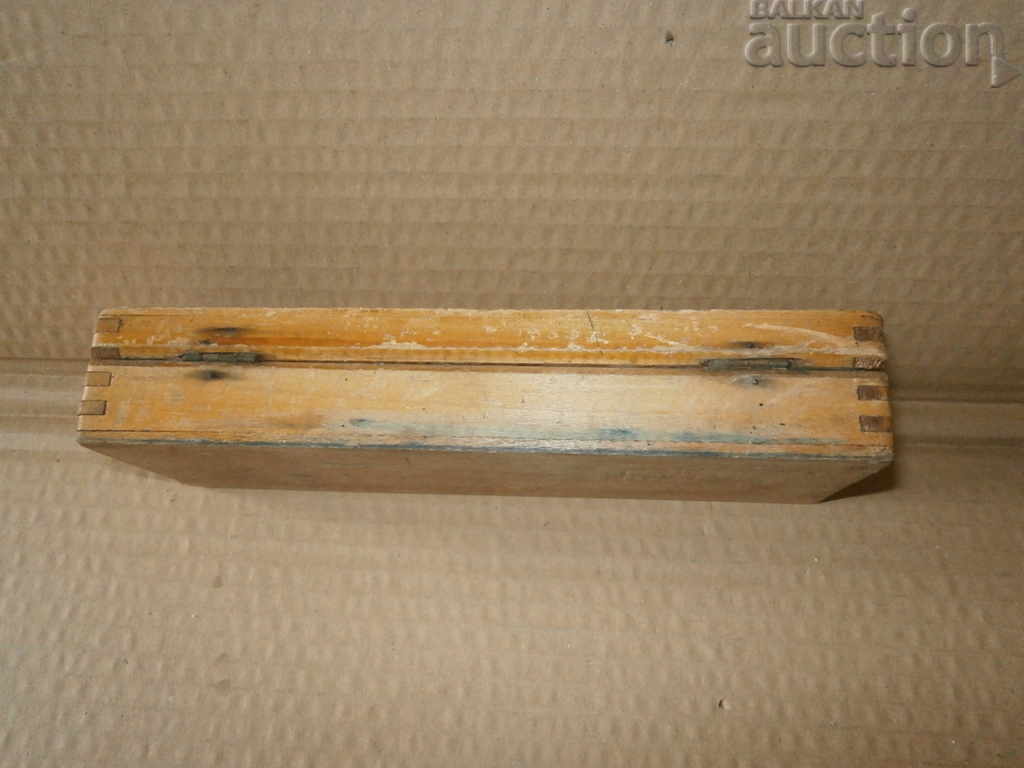 Delivery of antique school pencil case pencil eraser Delivery of antique school pencil case pencil eraser