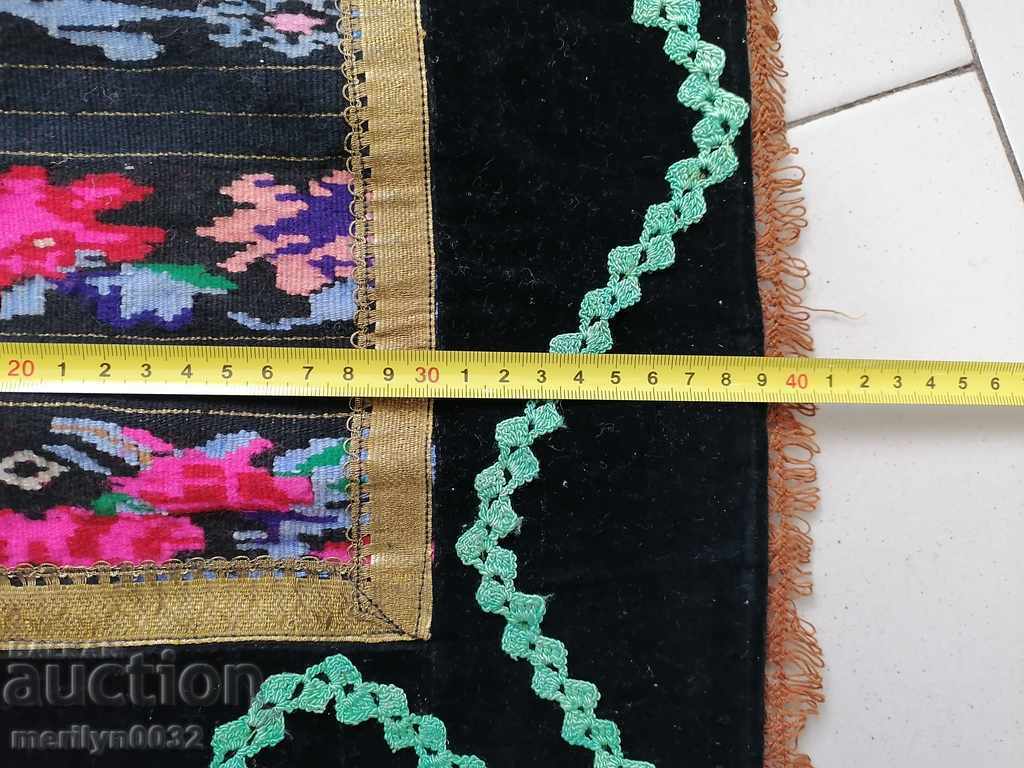 Доставка на Стара тъкана, бродирана и везана престилка, носия, сукман Доставка на Стара тъкана, бродирана и везана престилка, носия, сукман