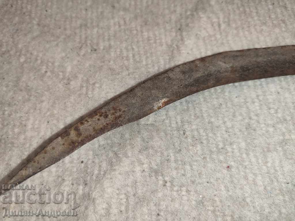 Delivery of An old sickle Delivery of An old sickle
