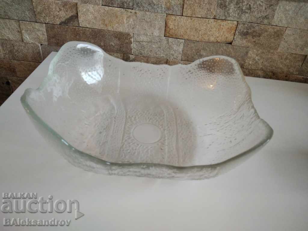 Large beautiful glass fruit bowl with price 6.00 BGN | € 3.07 Large beautiful glass fruit bowl with price 6.00 BGN | € 3.07