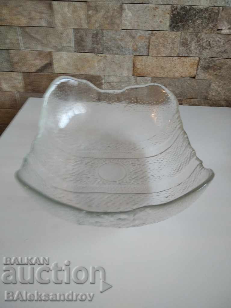 Auction Large beautiful glass fruit bowl Auction Large beautiful glass fruit bowl