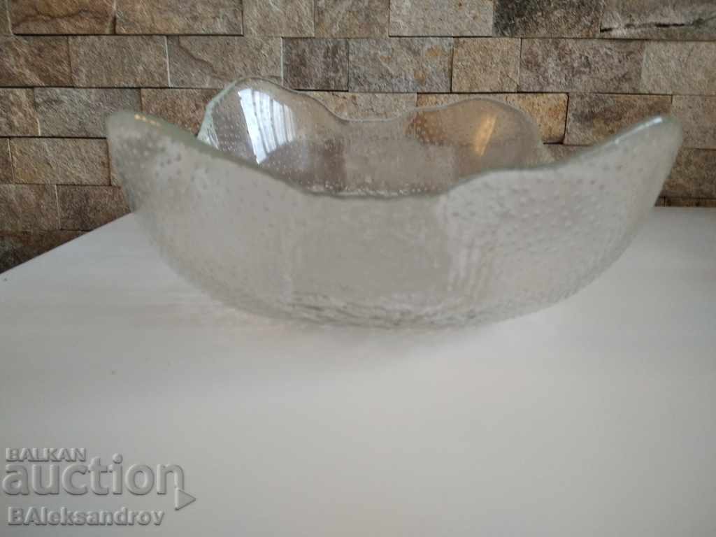 Delivery of Large beautiful glass fruit bowl Delivery of Large beautiful glass fruit bowl