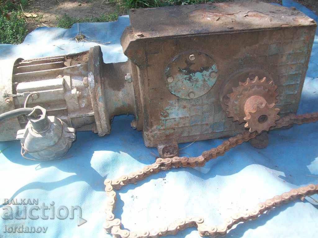 Gearbox with price 230.00 BGN | € 117.60 Gearbox with price 230.00 BGN | € 117.60