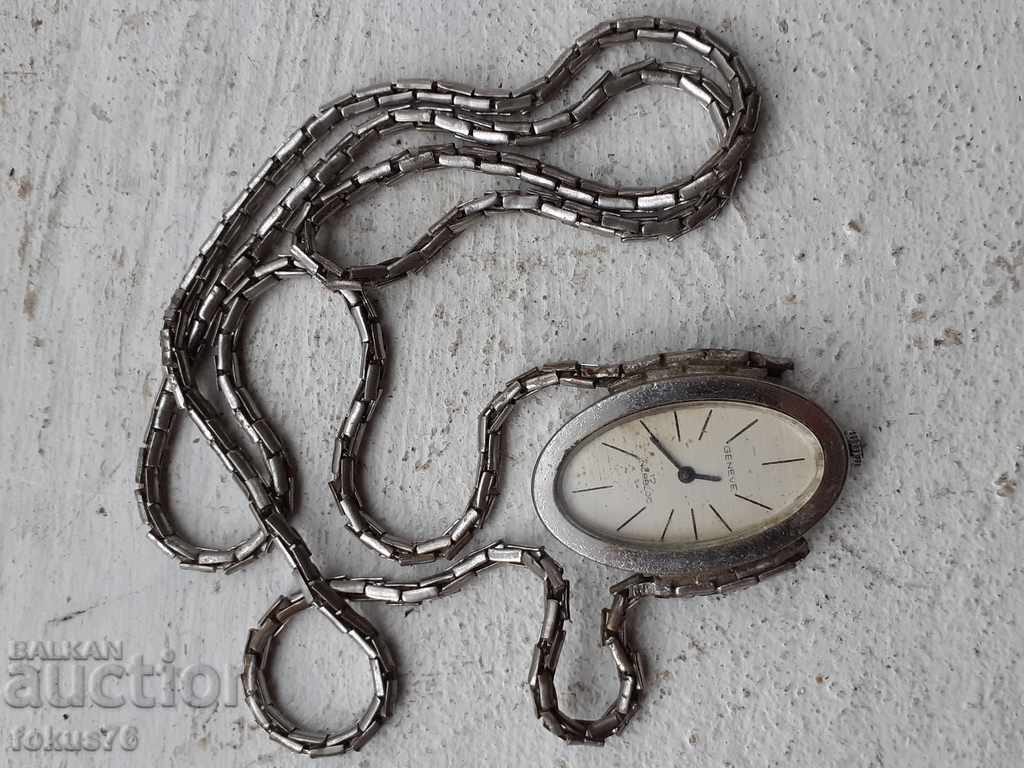 Delivery of Geneve watch - not working