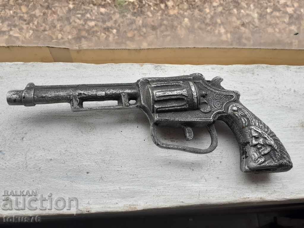 Pistol pistol revolver turnat aluminiu cu preț 69.00 BGN | € 35.28 Pistol pistol revolver turnat aluminiu cu preț 69.00 BGN | € 35.28