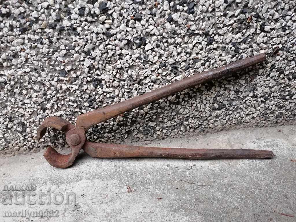 Old wrought iron pliers - 5 Old wrought iron pliers - 5