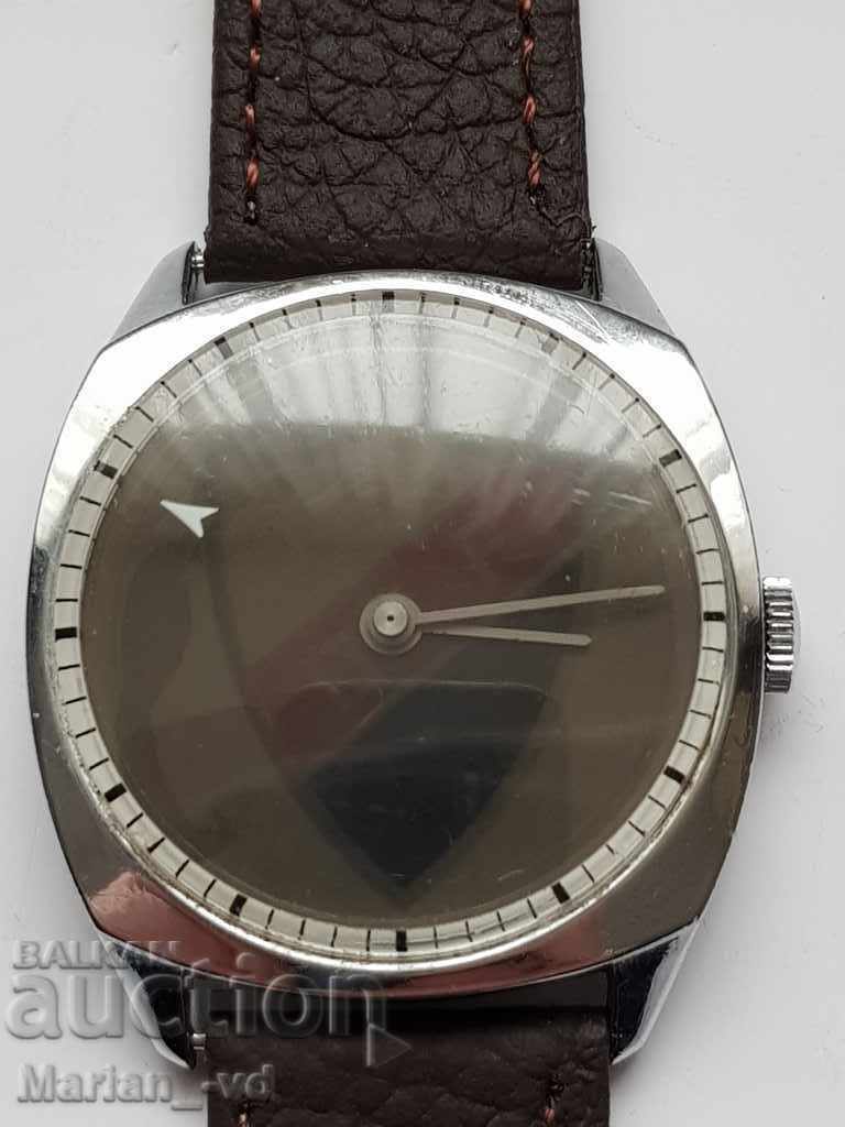 Ανδρικό μηχανικό ελβετικό ρολόι με τιμή 100.00 BGN | € 51.13 Ανδρικό μηχανικό ελβετικό ρολόι με τιμή 100.00 BGN | € 51.13