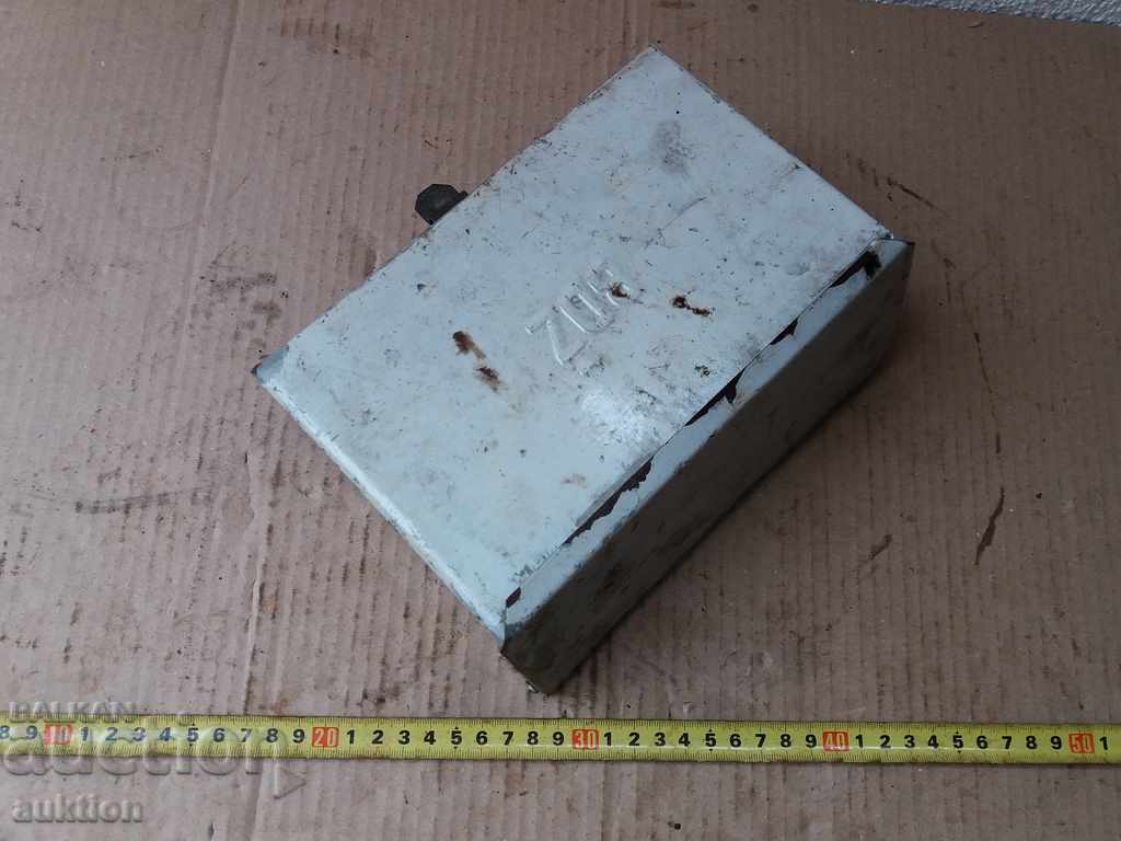 Livrarea RELIKVA BDZ - SCUMIERĂ, MOBILĂ PENTRU PERETE Livrarea RELIKVA BDZ - SCUMIERĂ, MOBILĂ PENTRU PERETE