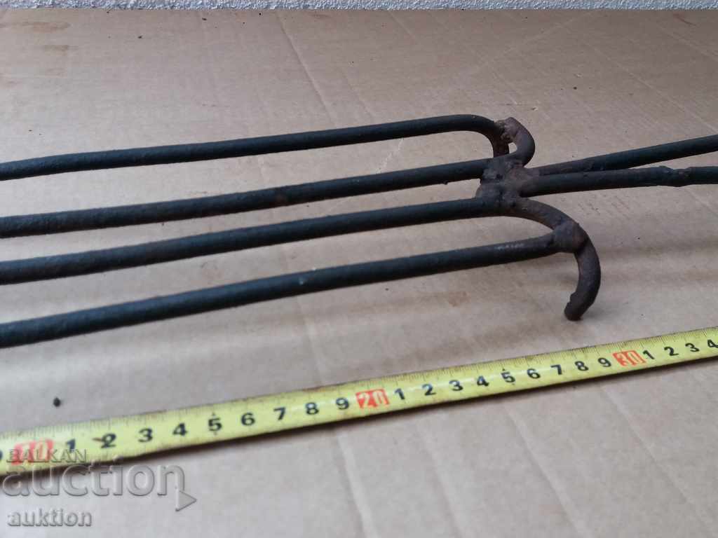 Delivery of HAYDUSHKA OLD GRILL, PRIMITIVE FOR ROASTING MEAT Delivery of HAYDUSHKA OLD GRILL, PRIMITIVE FOR ROASTING MEAT