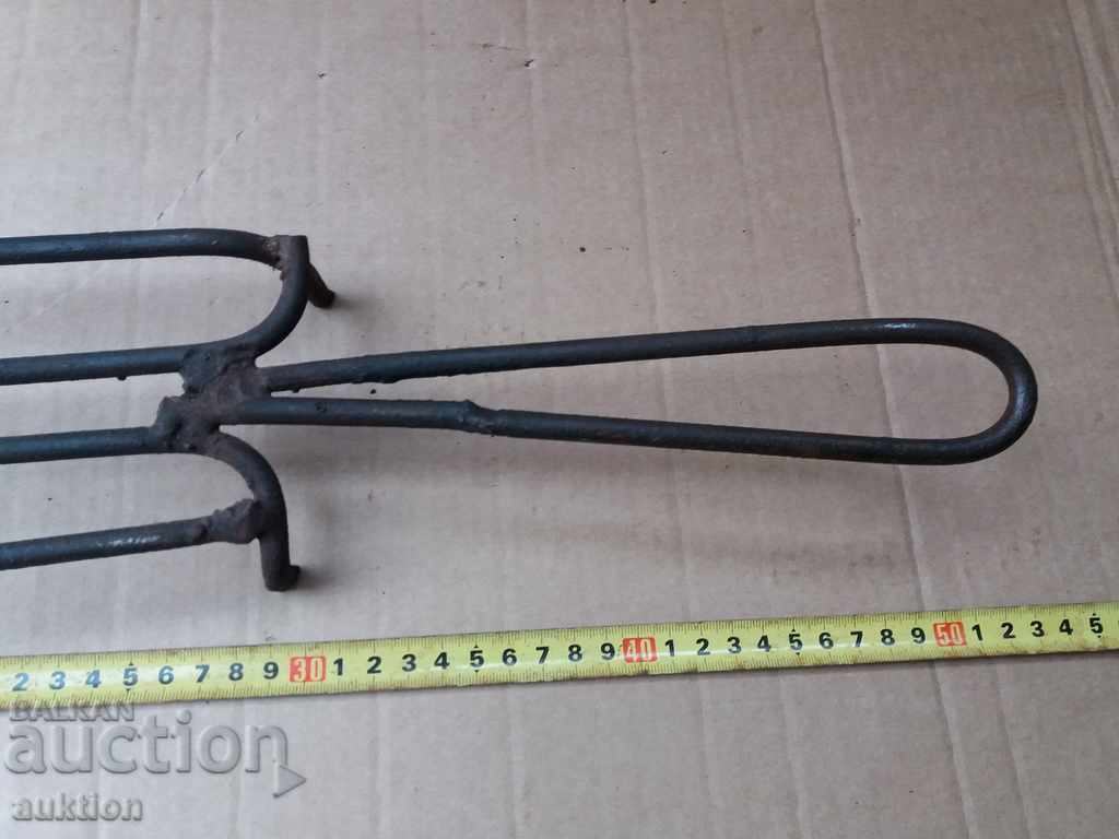 HAYDUSHKA OLD GRILL, PRIMITIVE FOR ROASTING MEAT - 5 HAYDUSHKA OLD GRILL, PRIMITIVE FOR ROASTING MEAT - 5