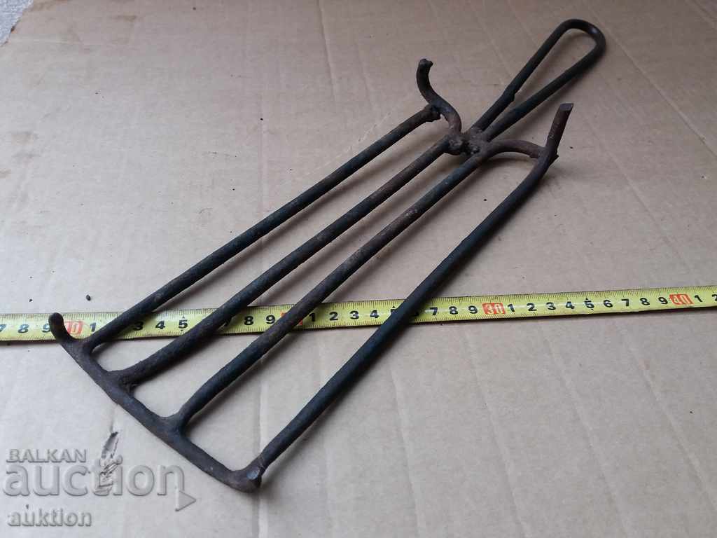 HAYDUSHKA OLD GRILL, PRIMITIVE FOR ROASTING MEAT - 7 HAYDUSHKA OLD GRILL, PRIMITIVE FOR ROASTING MEAT - 7