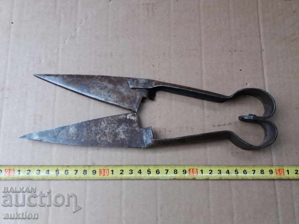 OLD SHEEP SHEARS - EXCELLENT - 6