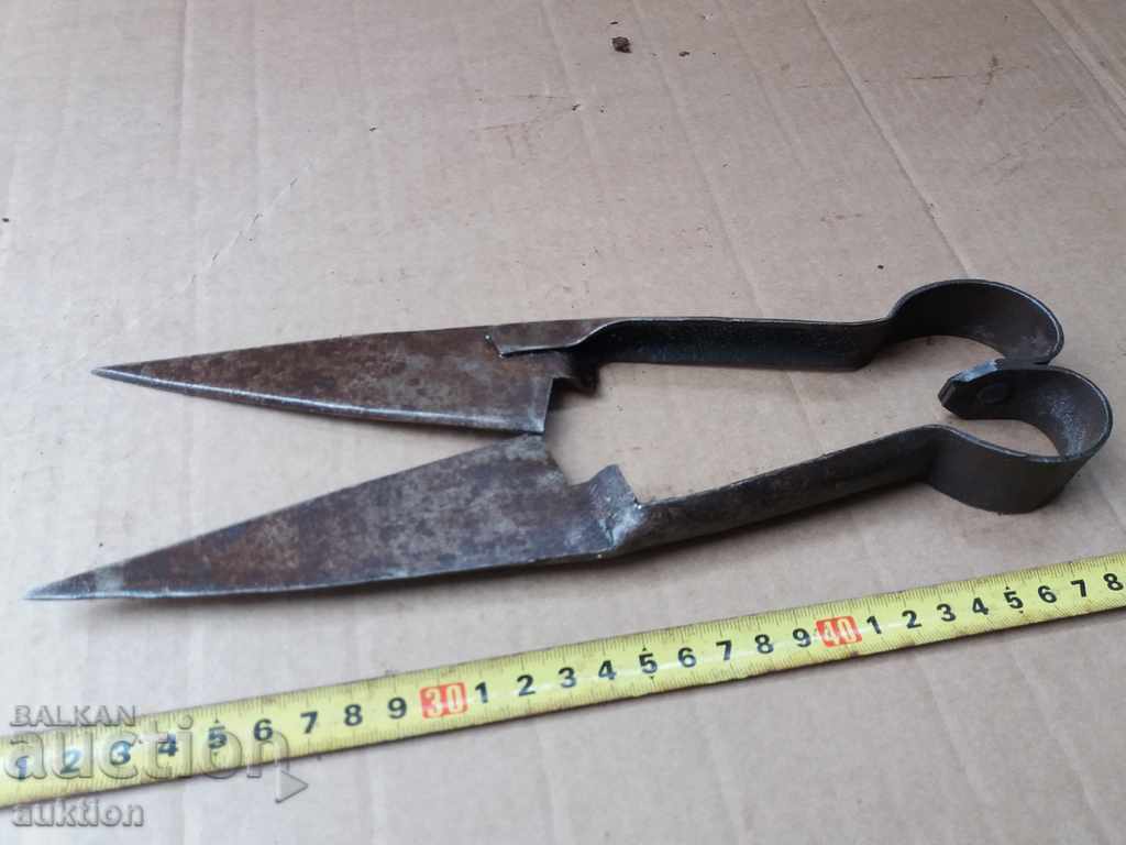 OLD SHEEP SHEARS - EXCELLENT - 7