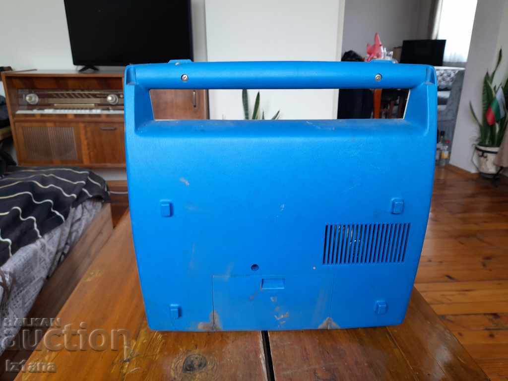 Delivery of Old Sanyo radio turntable Delivery of Old Sanyo radio turntable