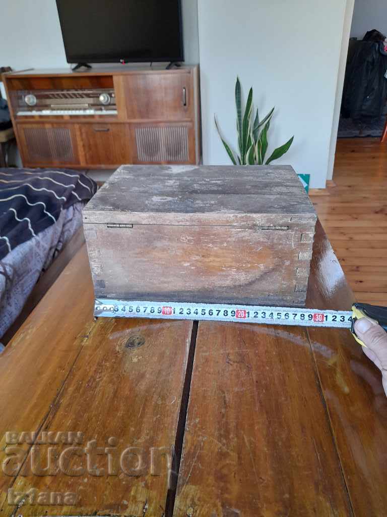 Licitație Cufăr vechi, cufăr Licitație Cufăr vechi, cufăr