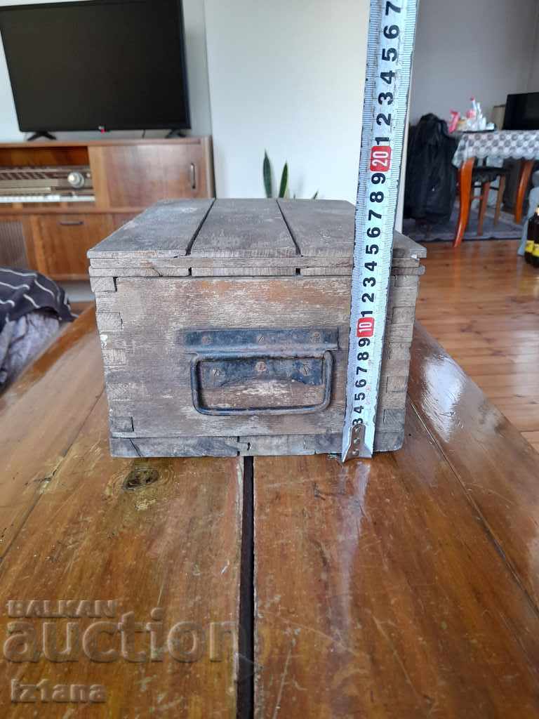 Livrarea Cufăr vechi, cufăr Livrarea Cufăr vechi, cufăr