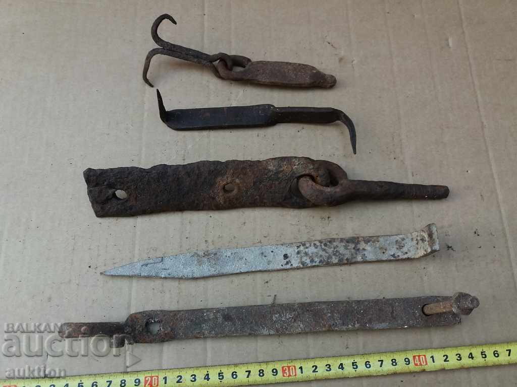 Delivery of SET OF FORGED LOCKS AND DOOR HINGES - REVIVAL Delivery of SET OF FORGED LOCKS AND DOOR HINGES - REVIVAL