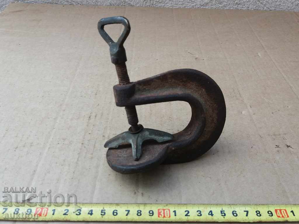 VULCANIZER, PRESS, CLAMP with price 3.99 BGN | € 2.04 VULCANIZER, PRESS, CLAMP with price 3.99 BGN | € 2.04