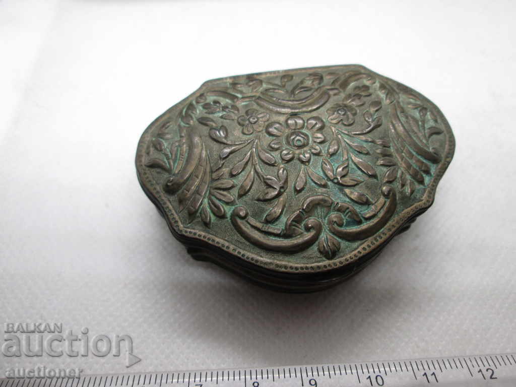 RARE BULGARIAN REVIVAL BOX FOR ENFIE-SILVER with price € 250.00 | 488.96 BGN RARE BULGARIAN REVIVAL BOX FOR ENFIE-SILVER with price € 250.00 | 488.96 BGN