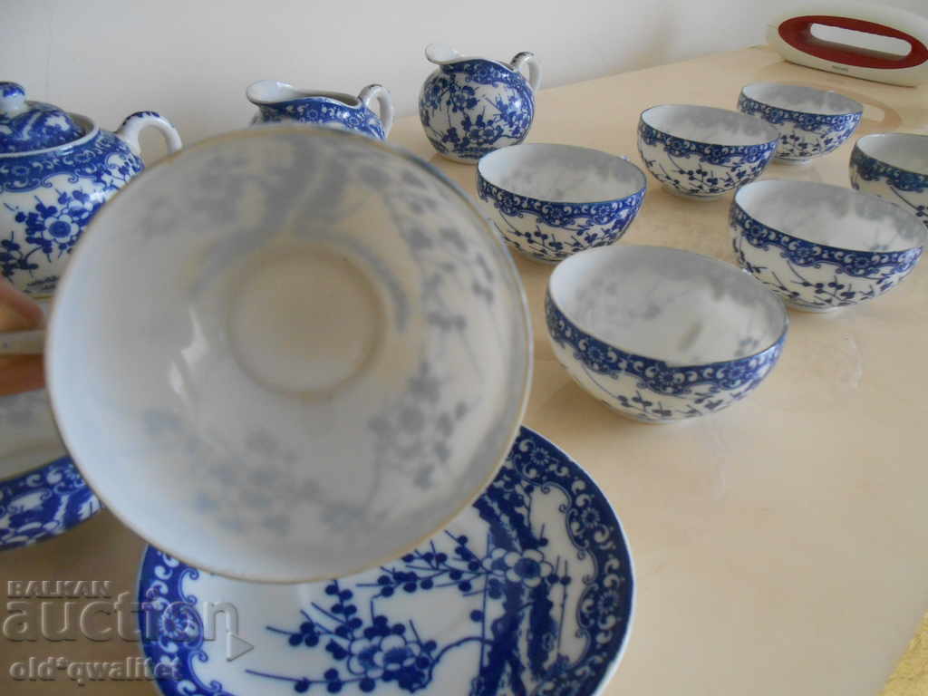 Delivery of Porcelain tea / coffee set for 6 people, Japan Delivery of Porcelain tea / coffee set for 6 people, Japan