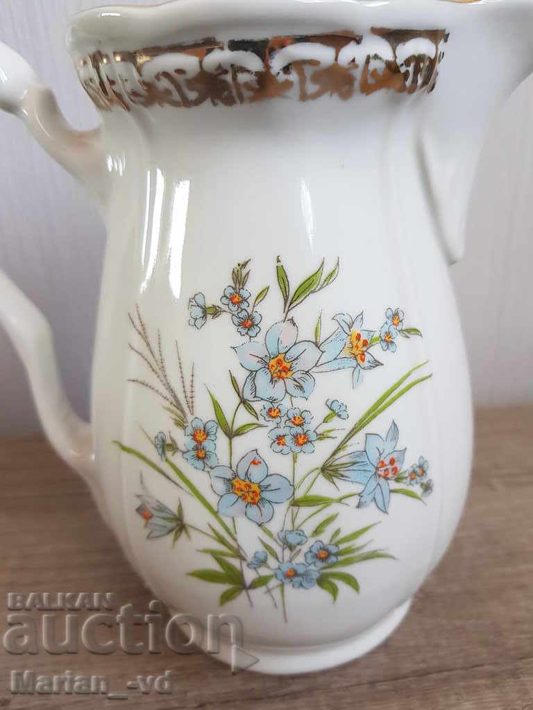 Μπαρόκ βουλγαρική κανάτα πορσελάνης με τιμή 50.00 BGN | € 25.56 Μπαρόκ βουλγαρική κανάτα πορσελάνης με τιμή 50.00 BGN | € 25.56