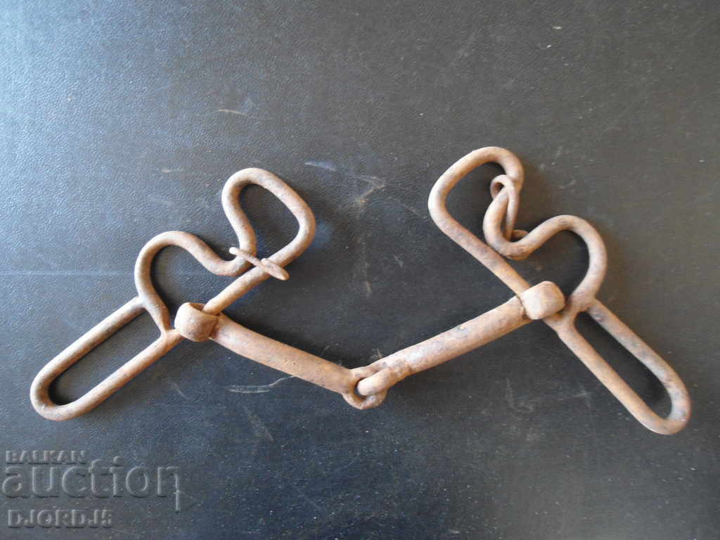 Old bridle with price 3.00 BGN | € 1.53 Old bridle with price 3.00 BGN | € 1.53