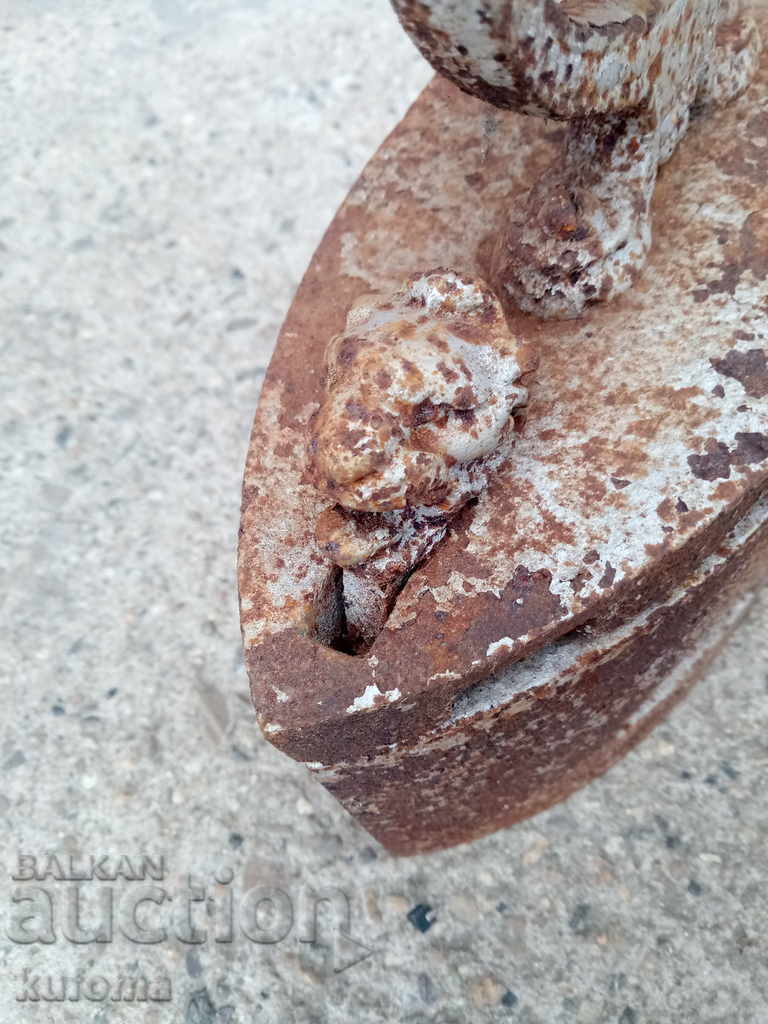 Old iron on fire with price 49.99 BGN | € 25.56 Old iron on fire with price 49.99 BGN | € 25.56