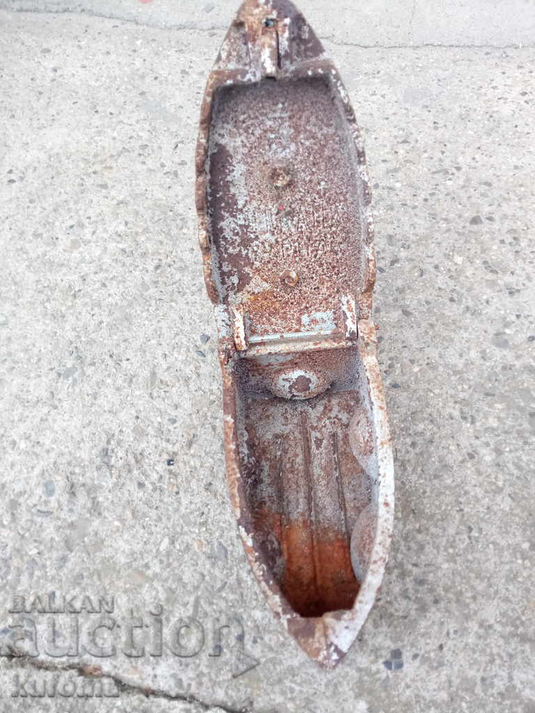 Old iron on fire - 5 Old iron on fire - 5