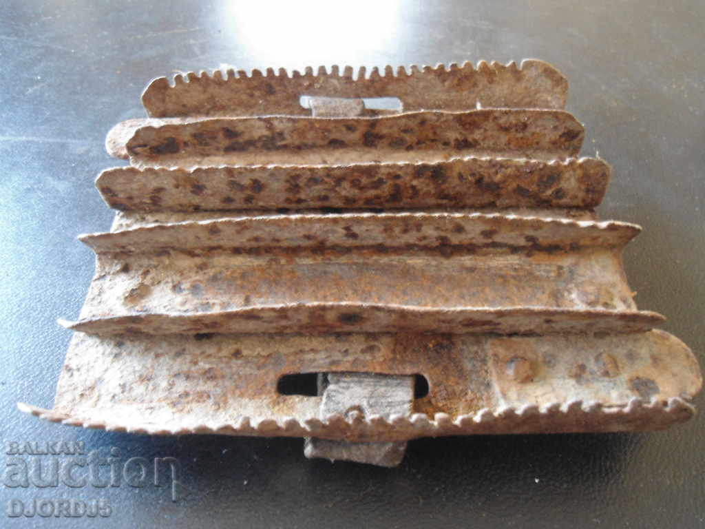 Old tool, comb, scraper with price 5.00 BGN | € 2.56 Old tool, comb, scraper with price 5.00 BGN | € 2.56