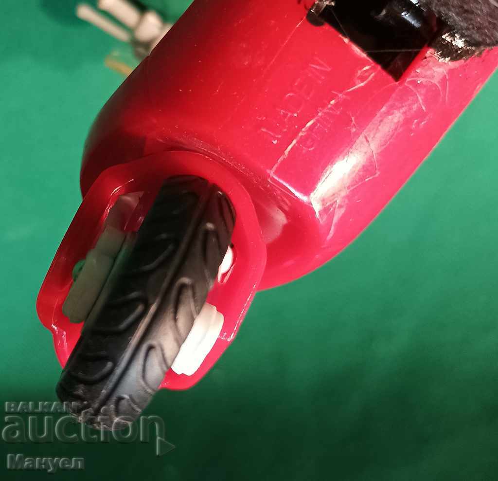 Παράδοση Πουλάω μοντέλο μοτοσυκλέτας. Παράδοση Πουλάω μοντέλο μοτοσυκλέτας.