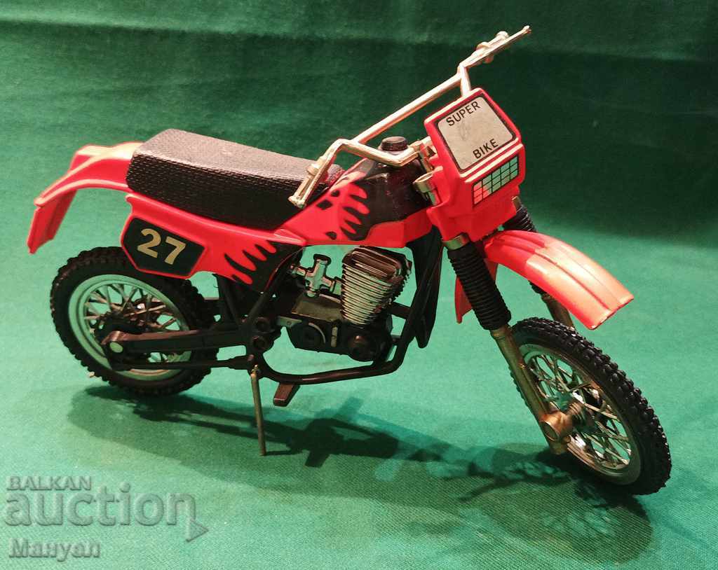 Vand model de motocicleta.