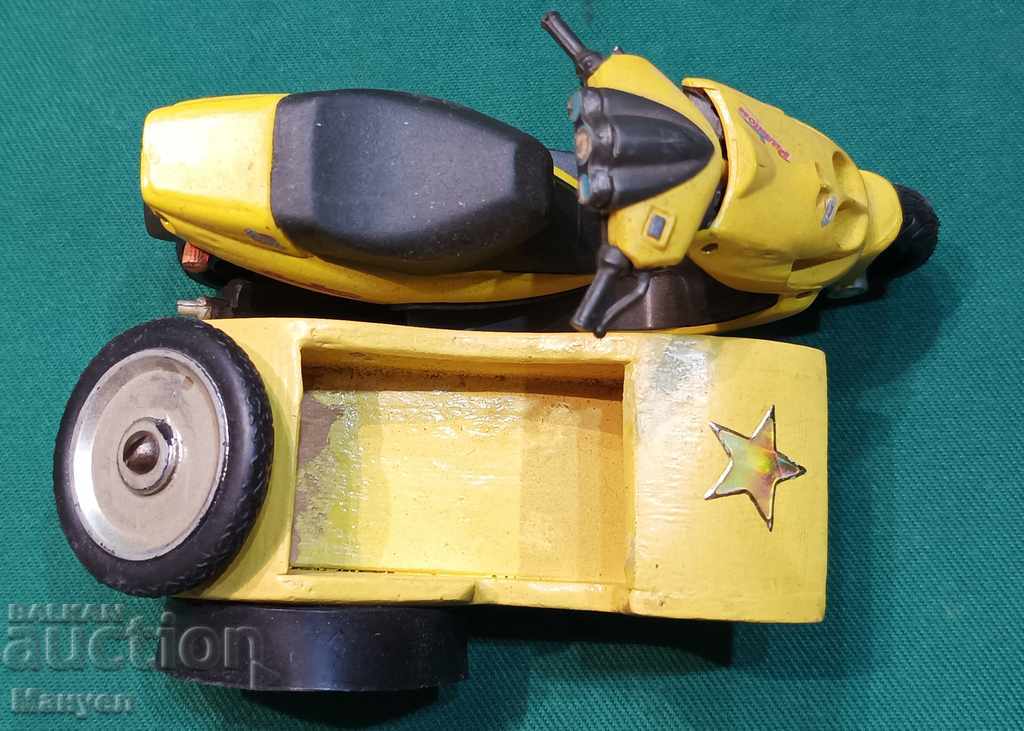 I am selling a motorcycle model. with price 14.00 BGN | € 7.16 I am selling a motorcycle model. with price 14.00 BGN | € 7.16