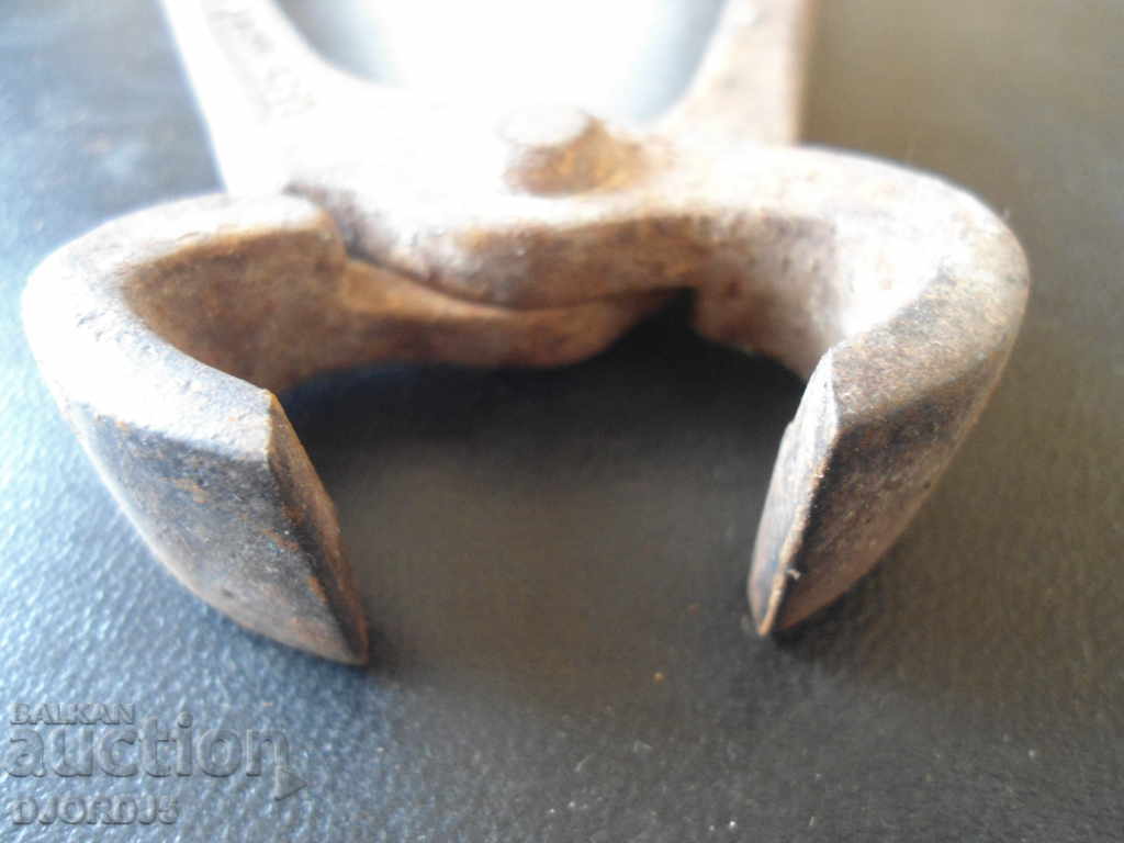 Old pliers, markings with price 7.00 BGN | € 3.58