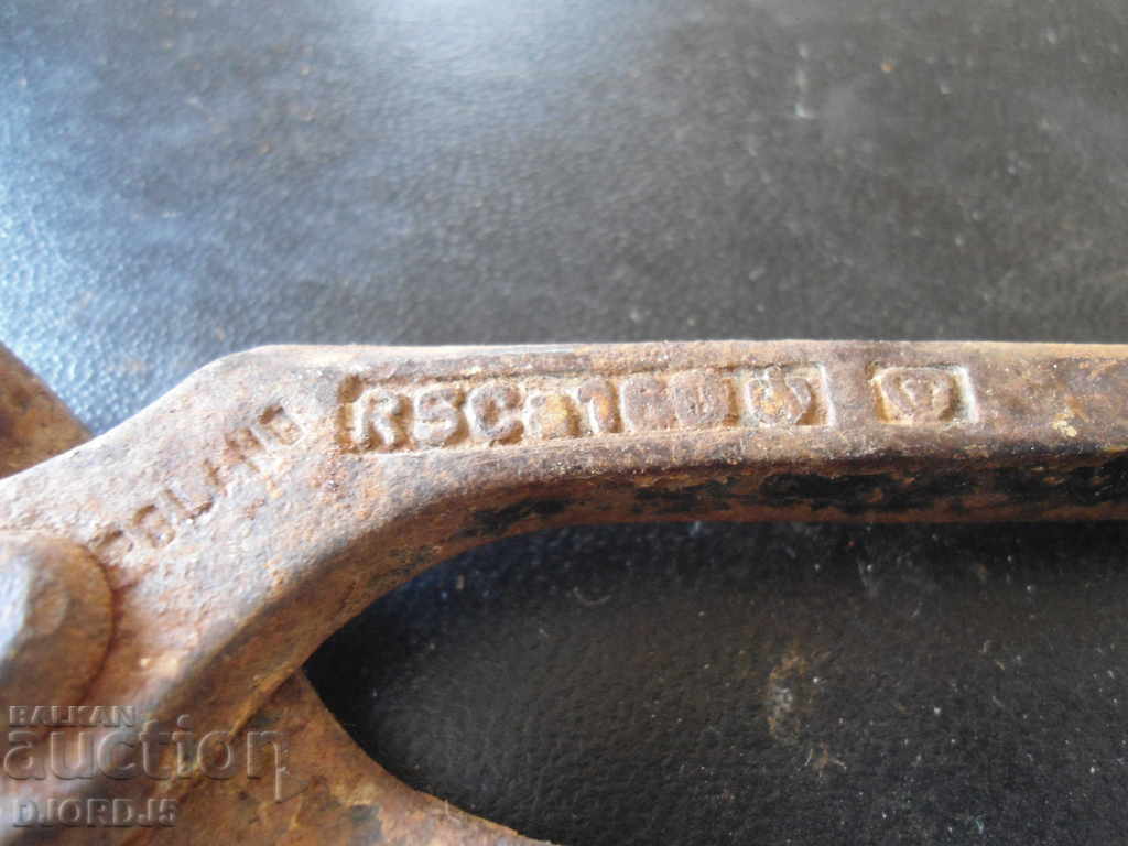 Old pliers, markings - 5