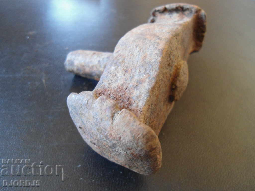 Auction An old hammer Auction An old hammer