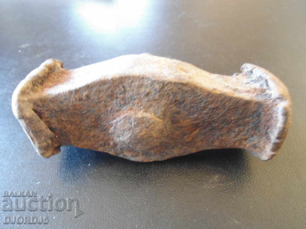 Delivery of An old hammer Delivery of An old hammer